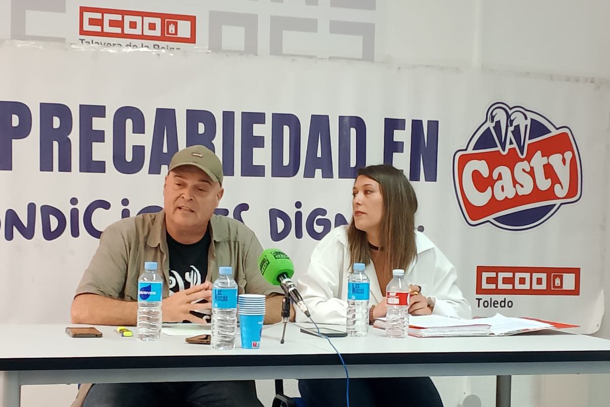 Javier García Barroso y Alejandra Rodríguez Javier García Barroso y Alejandra Rodríguez, miembros de CCOO
