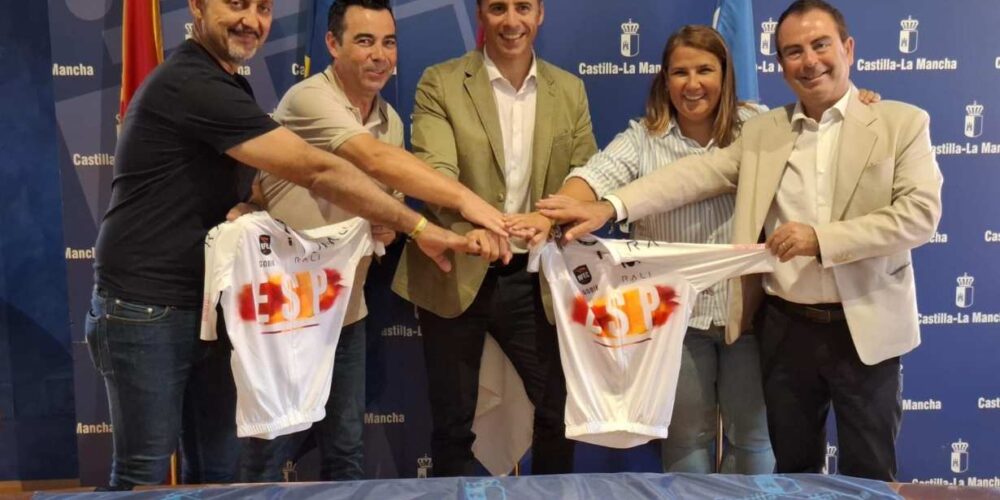 Carlos Yuste se reunió con el Club Ciclista Deportivo Ébora.