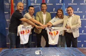 Carlos Yuste se reunió con el Club Ciclista Deportivo Ébora.
