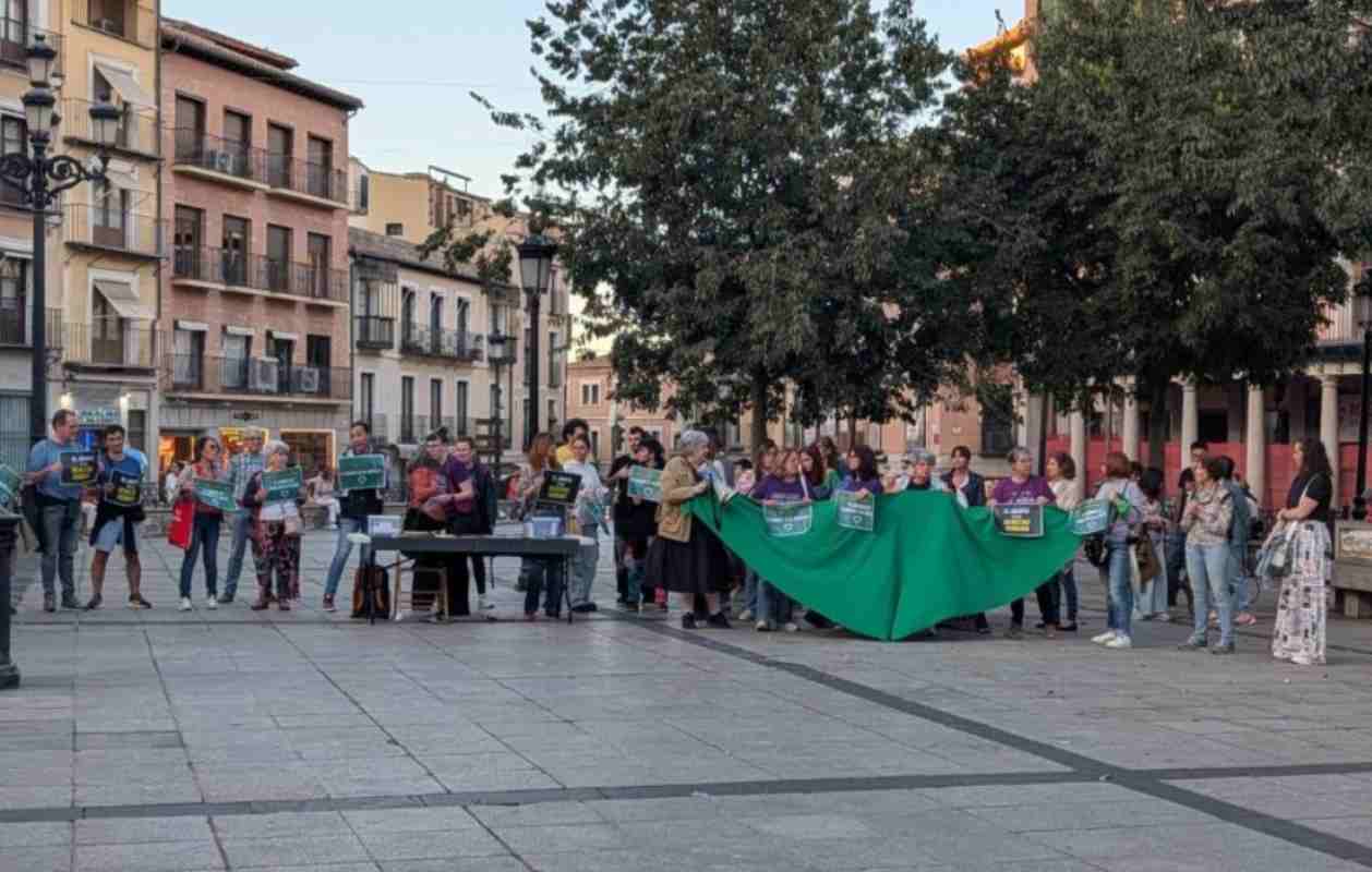 Concentración por el derecho del aborto en Toledo.