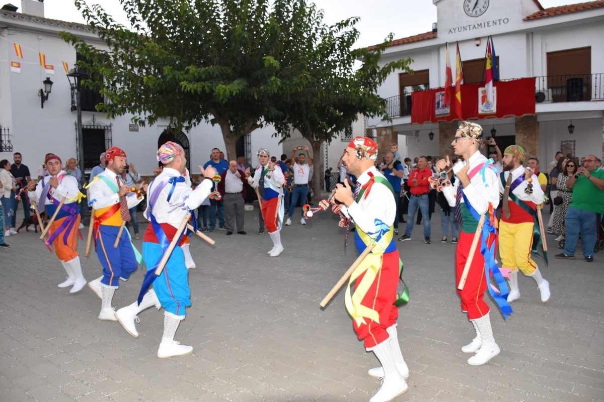 Los Danzantes de Montalbo.