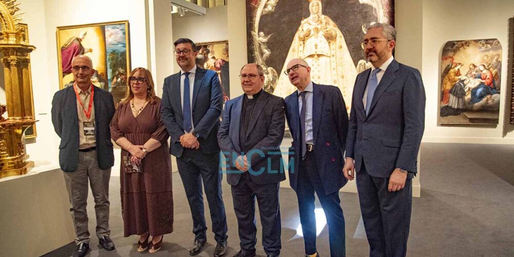 Primer pase en "Primada", la exposición por el VIII centenario de la Catedral.