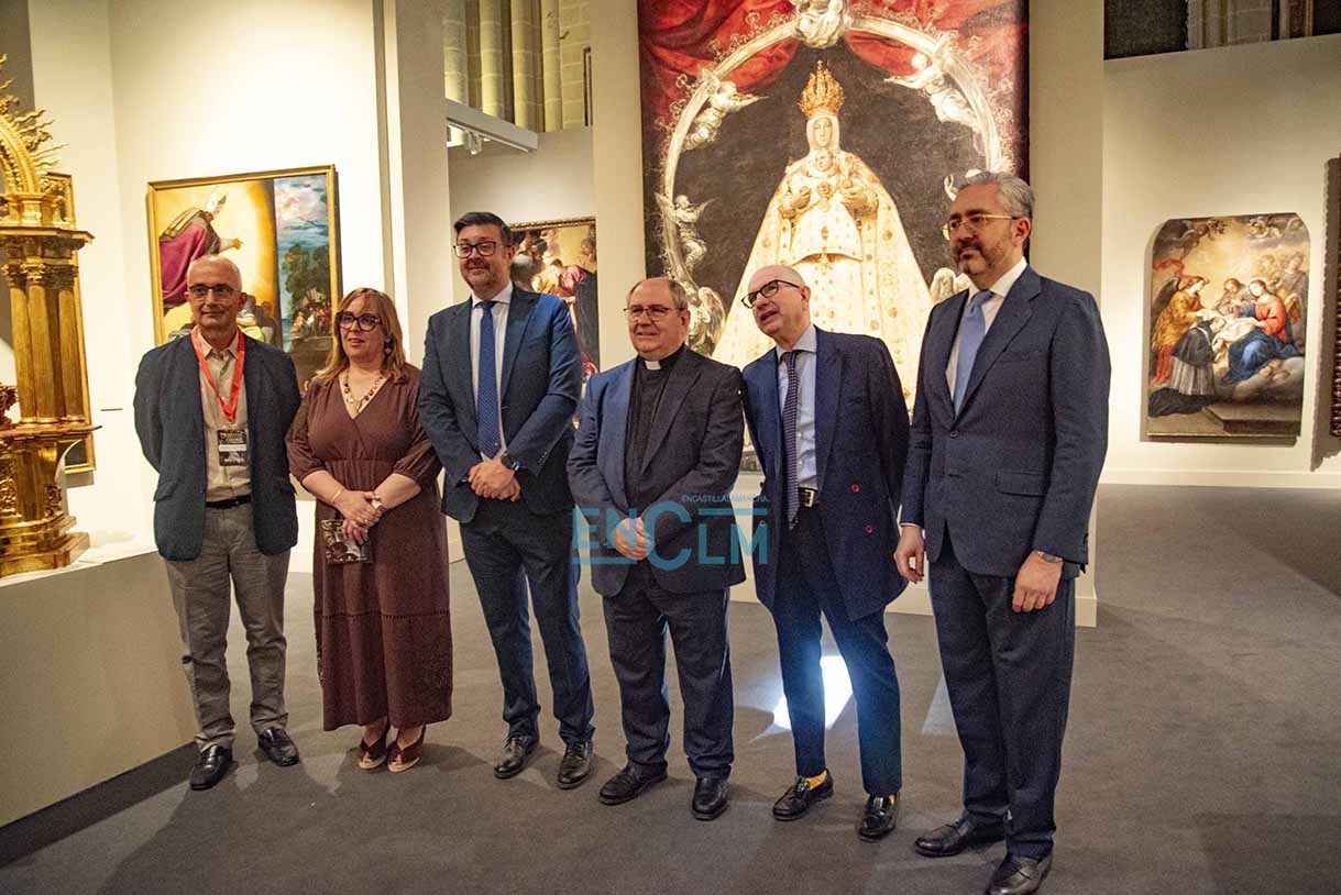 Primer pase en "Primada", la exposición por el VIII centenario de la Catedral.