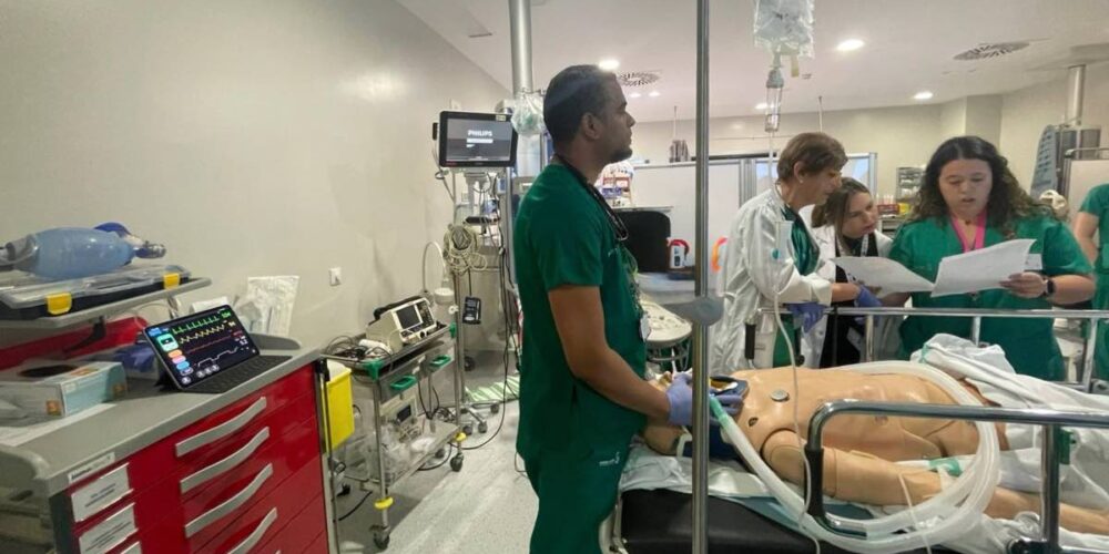 El Hospital de Toledo realiza una simulación clínica para implantar la terapia. Foto: JCCM