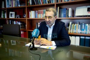 Jesús Fernández Sanz, consejero de Sanidad de Castilla-La Mancha. Foto: Rebeca Arango.