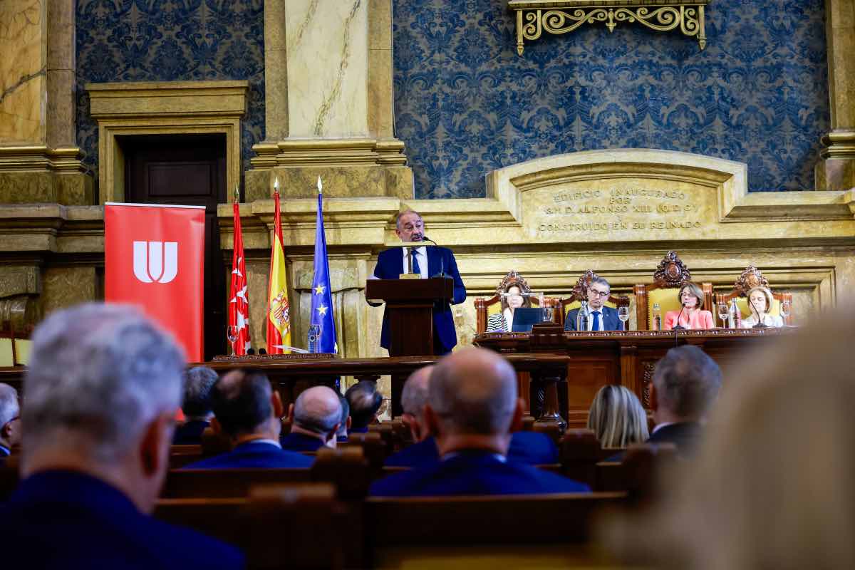 El nuevo presidente de CRUE, Julián Garde. Foto: UCLM