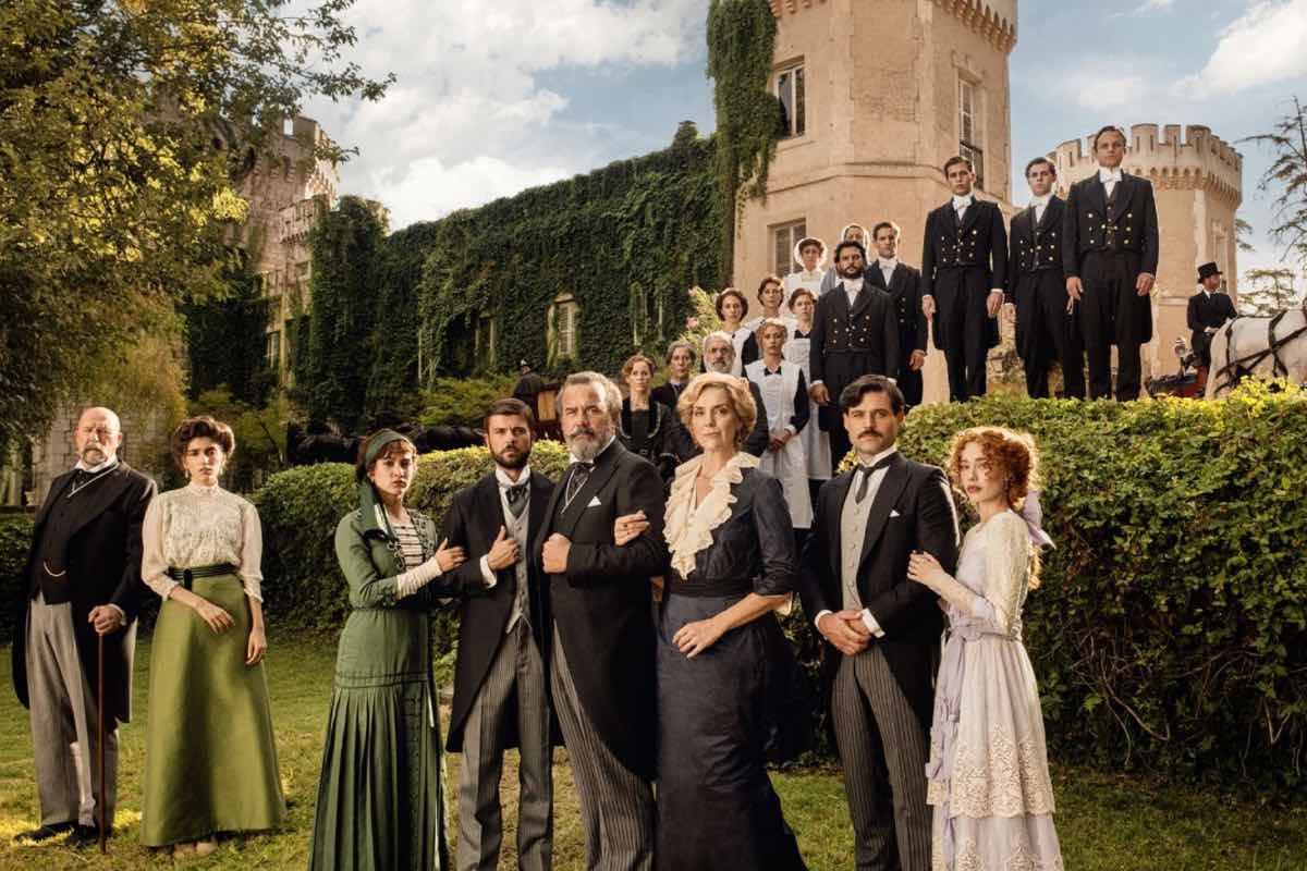 Actores de la serie La Promesa. Foto: RTVE