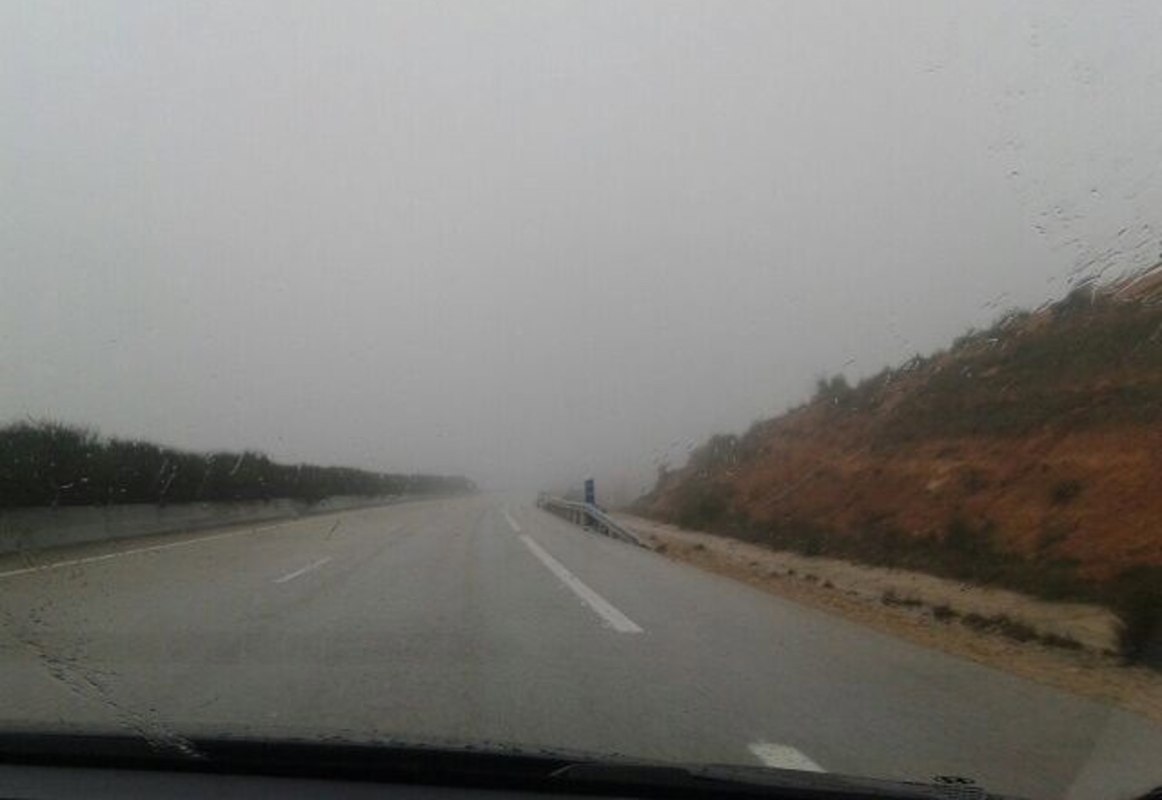 Carretera con lluvia. Foto: EP.