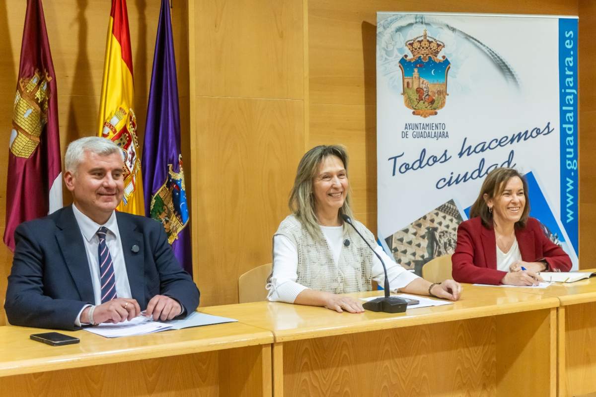Rueda de prensa sobre temas de vivienda