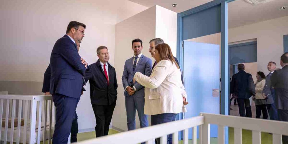 Inauguración de la escuela infantil de Velada (Toledo).