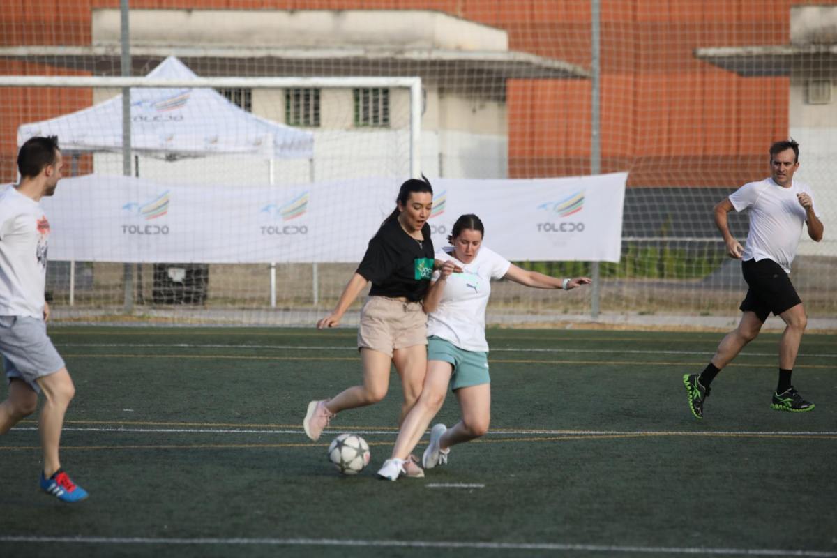 Políticos, periodistas y agentes culturales de Toledo juegan al fútbol en un torneo benéfico organizado por Europa Press. - Juanma Jiménez - Europa Press - Archivo