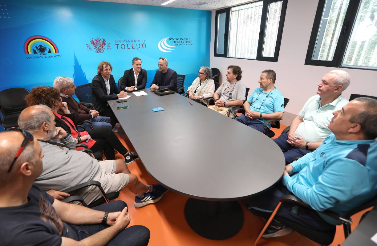 Firma del acuerdo entre el Ayuntamiento de Toledo y el Patronato Deportivo Municipal.