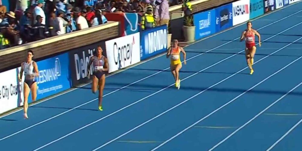 Paula Sevilla corrió el primer relevo.