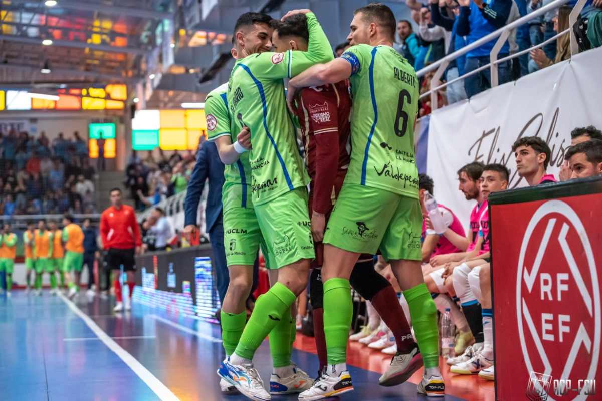 Jugadores del Viña Albali Valdepeñas. Foto: Viña Albali Valdepeñas.