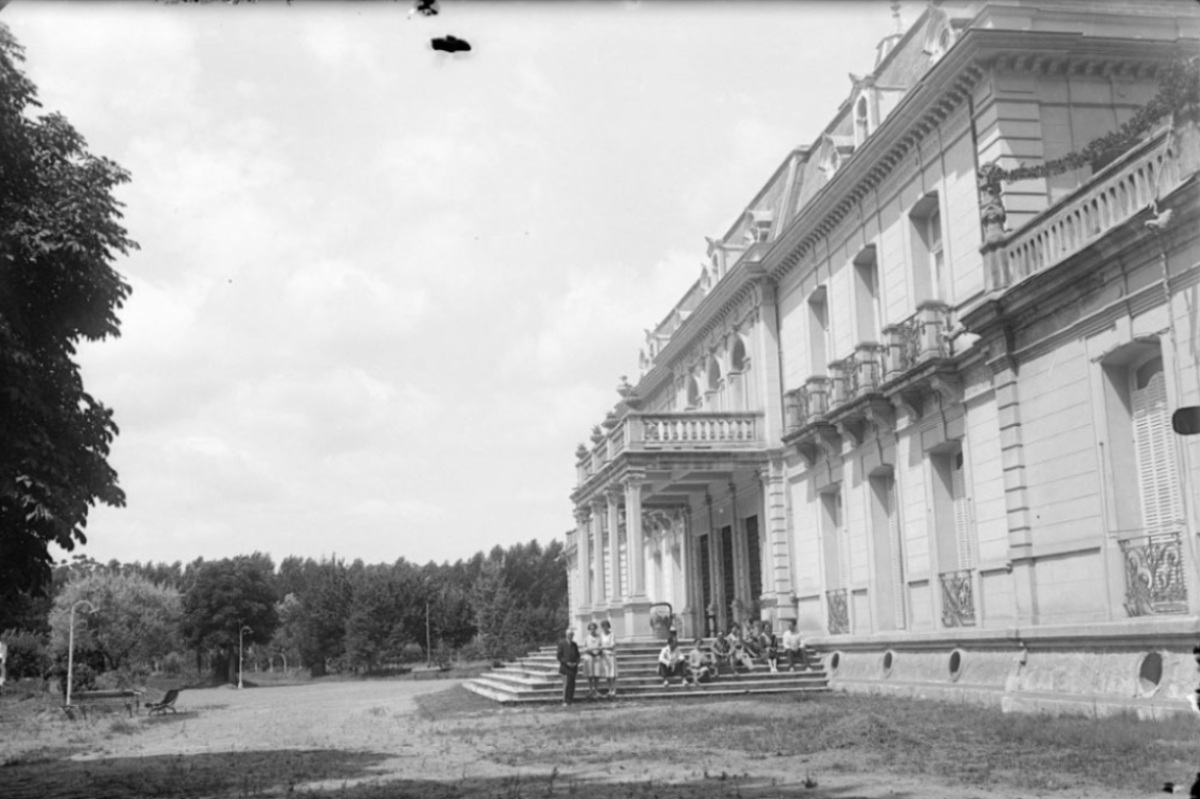 Palacio de los Gosálvez. Imagen de archivo procedente del fondo: Luis Escobar (JCCM)