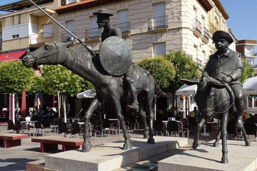 Alcázar impulsa la declaración como BIC del legado inmaterial de don Quijote y Sancho Panza