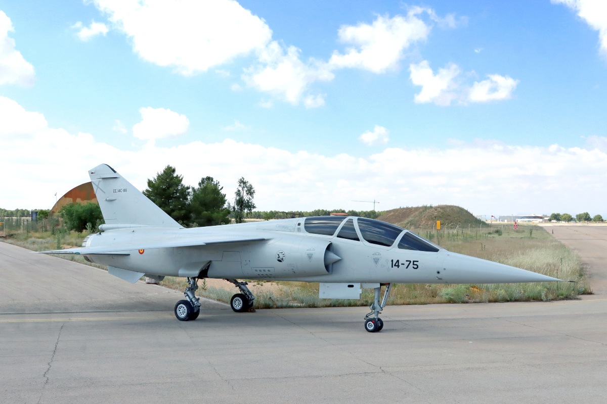 Imagen de archivo de un avión militar Mirage F1 en la Base Aérea de Los Llanos de Albacete