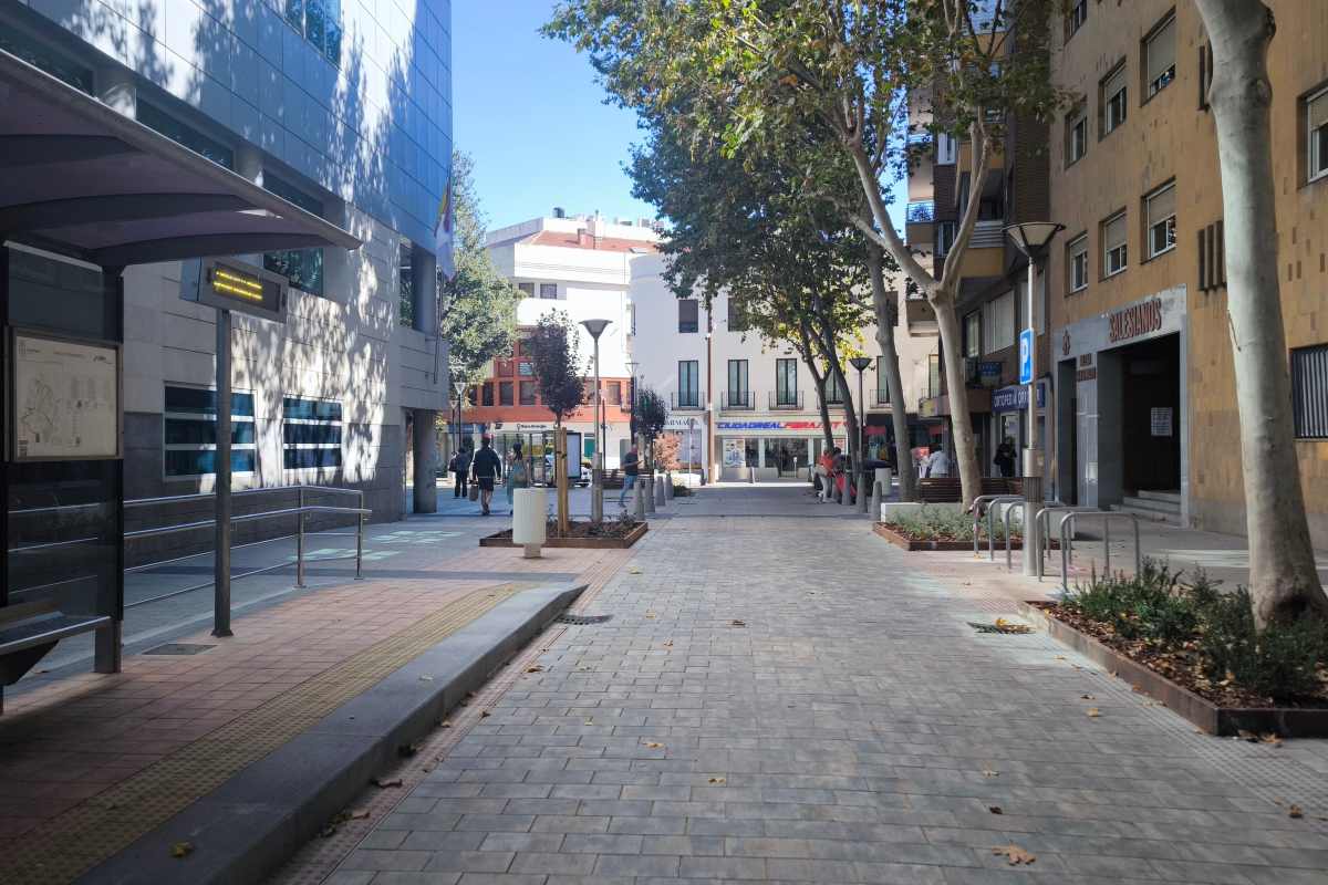 Avenida del Rey Santo.