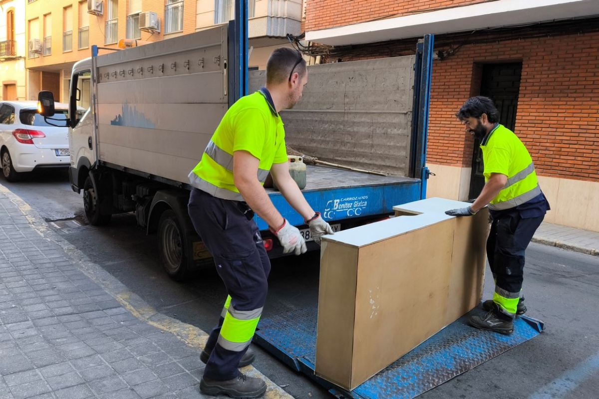 Imagen de varios trabajadores del Ayuntamiento de Ciudad Real