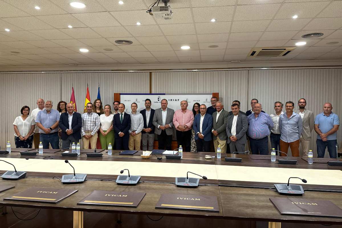 Miembros de la recién constituida Interprofesional del Pistacho