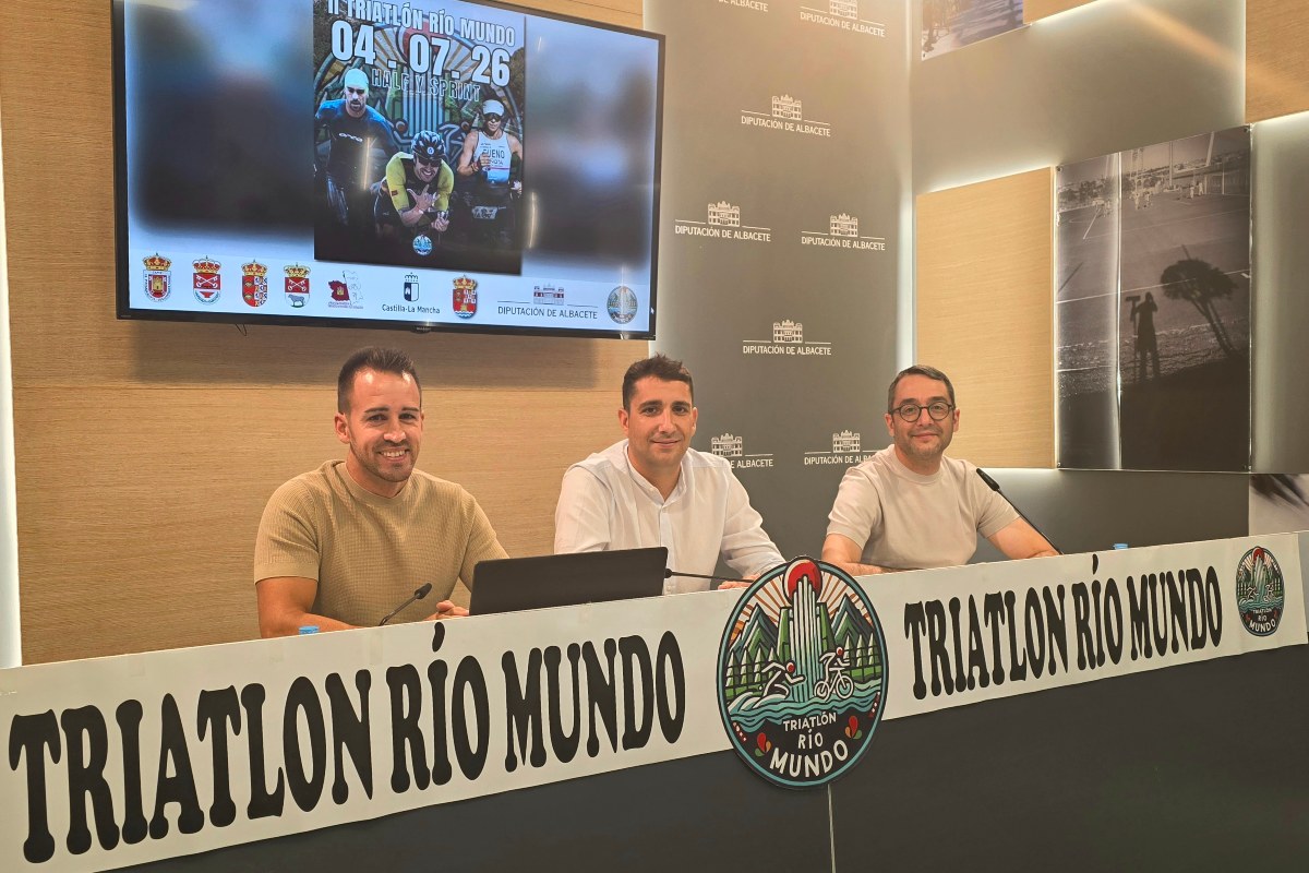 Presentación del II 'Triatlón Río Mundo', en la Sierra de Albacete