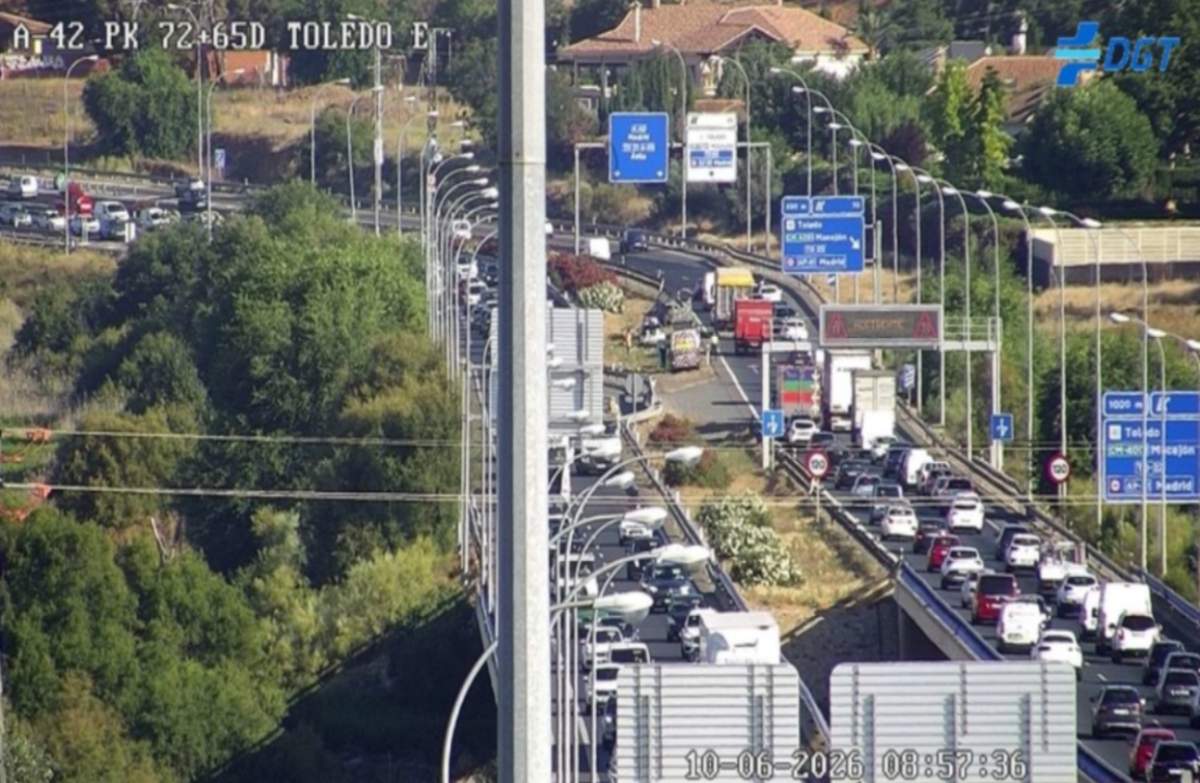 El aviso del suceso se ha producido sobre las 07:38 horas, en el kilómetro 70 de la A-42.