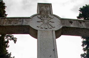 Cruz de los Caídos. Imagen: Asociación para la Recuperación de la Memoria Histórica.