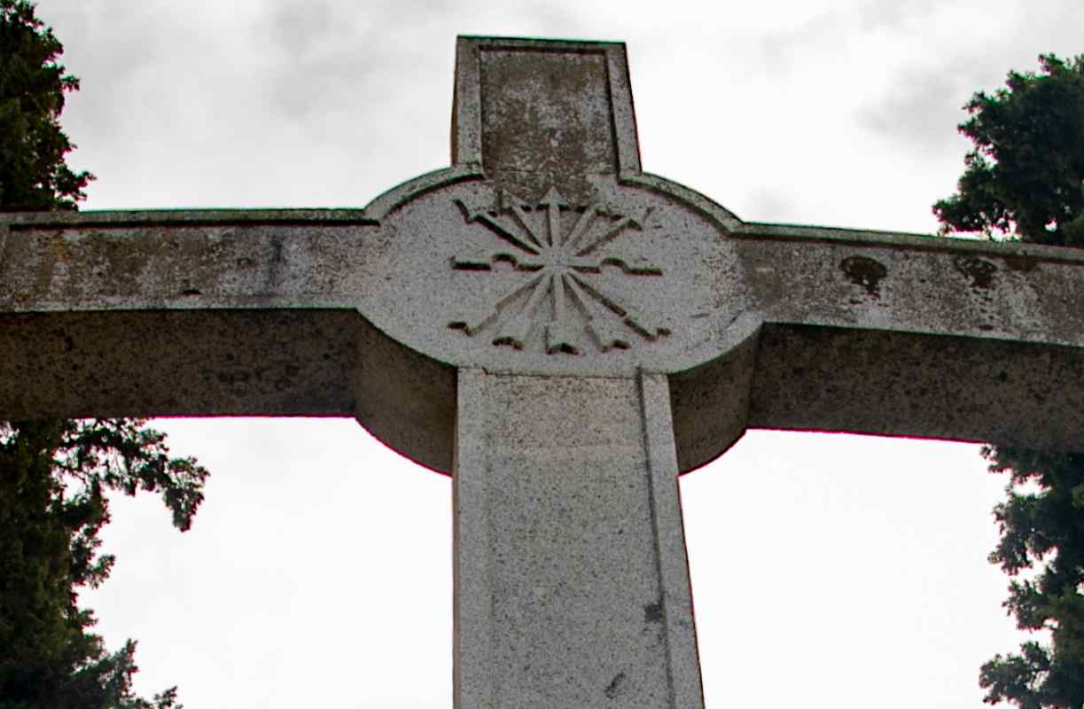 Cruz de los Caídos. Imagen: Asociación para la Recuperación de la Memoria Histórica.