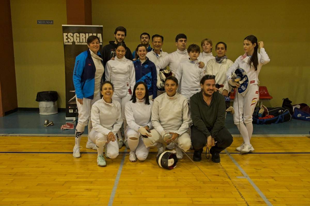 Tiradores y tiradoras del Club Esgrima Toledo.