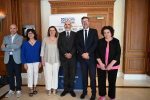 Foto de familia en el cierre de la jornada sobre la FP organizada por Cecam.