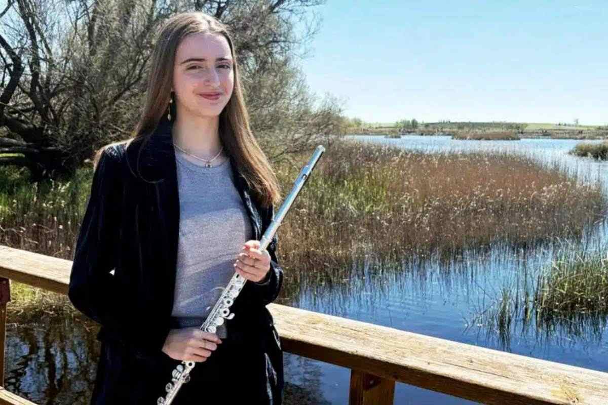 La joven también ha acabado el Grado Profesional de Flauta Travesera en el Conservatorio Profesional de Música ‘Marcos Redondo'