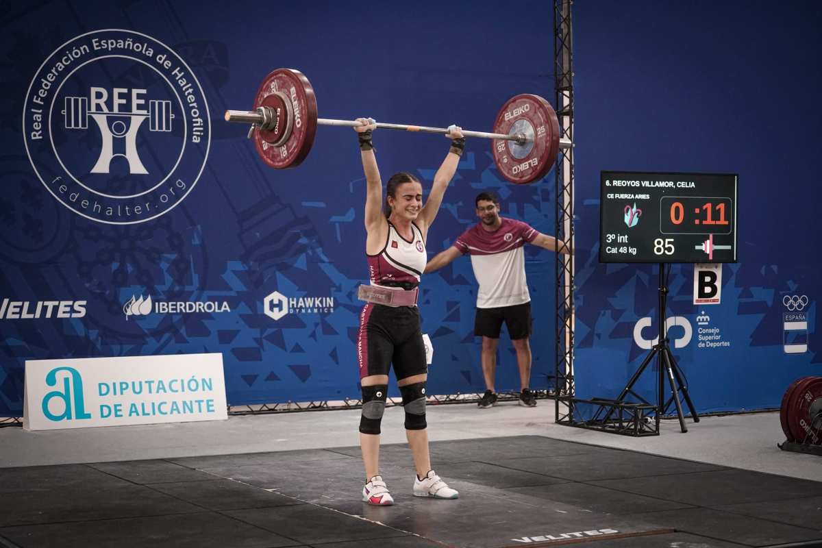 Elina Reoyos Villamor, en plena actuación en el Campeonato de España.
