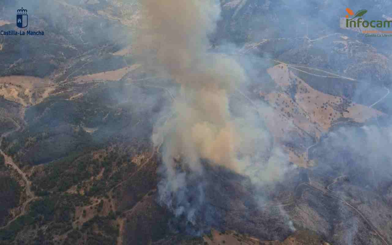 Incendio en una pedanía de Calzada de Calatrava, en Ciudad Real.