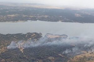 Incendio forestal en Navalcán (Toledo). Foto: Infocam