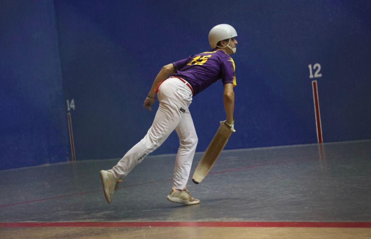 Javier Urrutia, durante la temporada del Casino Dania Beach. Foto: Danny Erdocio.