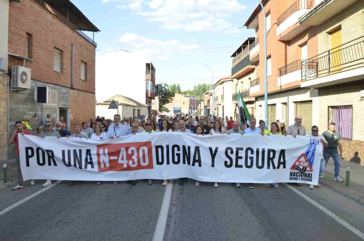 Manifestación por la N-430 en Piedrabuena (Ciudad Real).