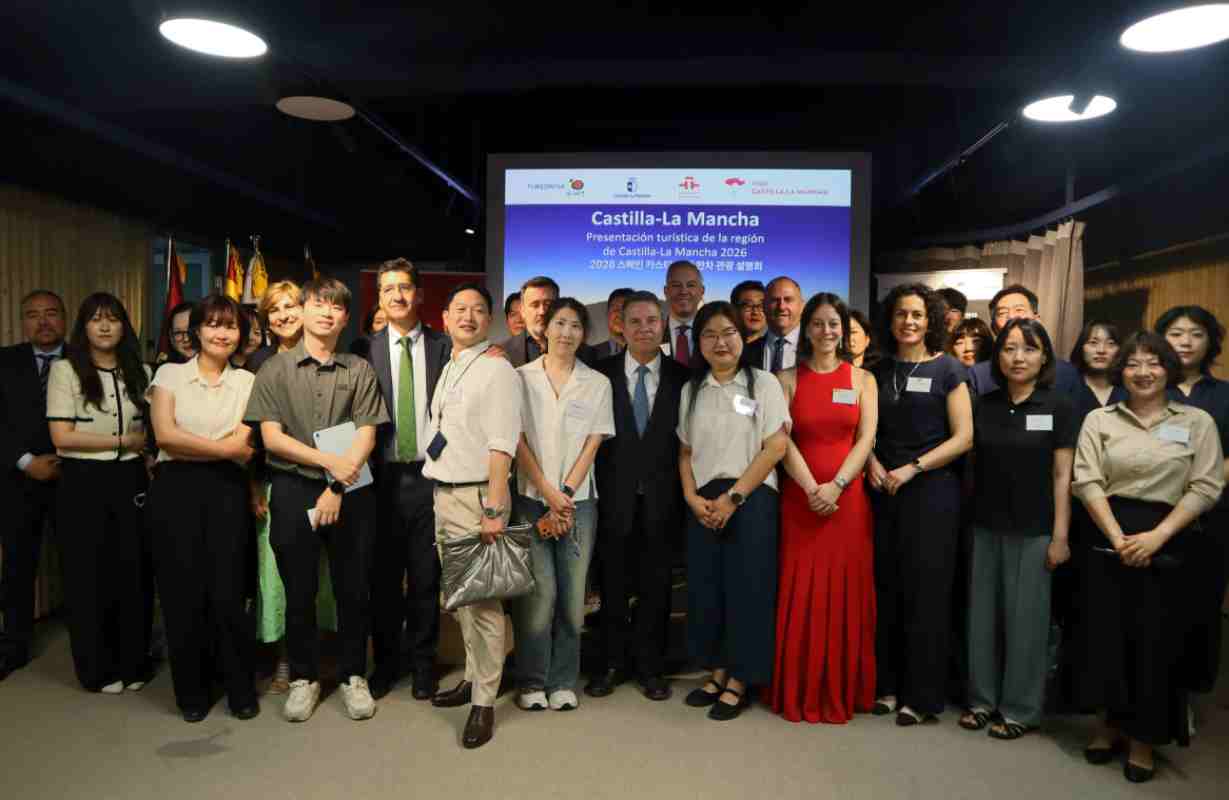 Acto promocional del turismo de Castilla-La Mancha en el Instituto Cervantes de Seúl, en Corea del Sur.