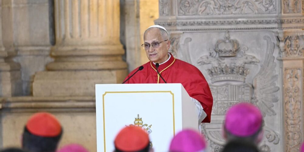 El papa León XIV pronuncia un discurso durante su ceremonia de bienvenida en el Palacio Real, a 6 de junio de 2026, en Madrid (España). - Alberto Ortega - Europa Press