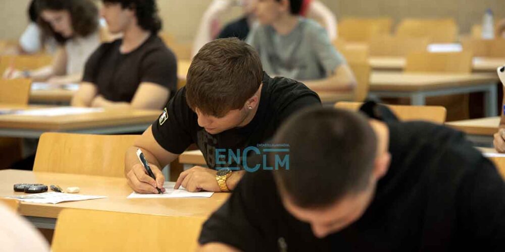 Imagen del comienzo de la PAU en el campus de la UCLM, en Toledo. Foto: Rebeca Arango.