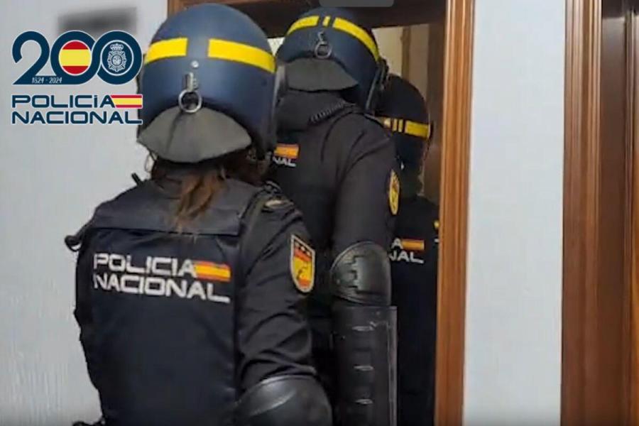 Obligadas a prostituirse 24/7 por deudas falsas: un detenido en Toledo de una red que explotaba a víctimas en pisos