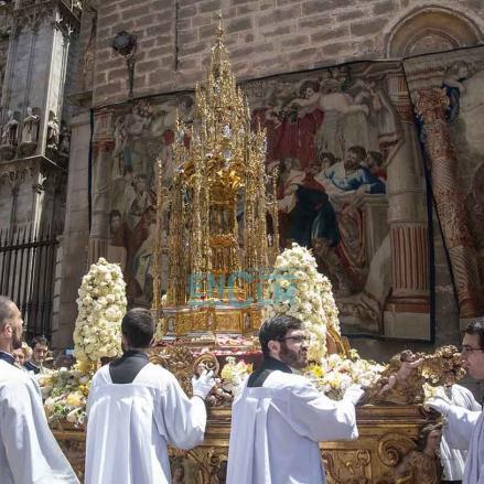 Fotos | La procesión de Corpus Christhi arrasa en un Toledo menos caluroso y con la misma alegría de siempre en esta festividad — imagen 255