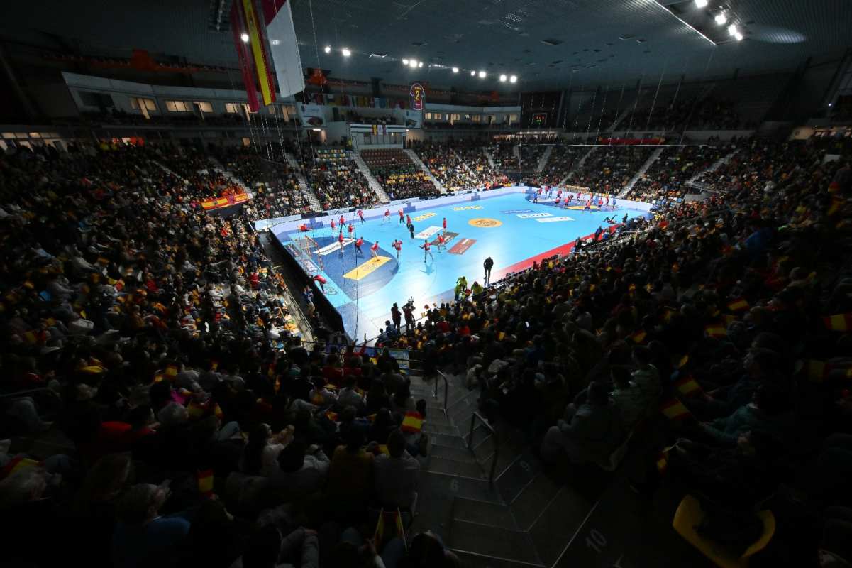 Un partido de los Hispanos en el Quijote Arena.