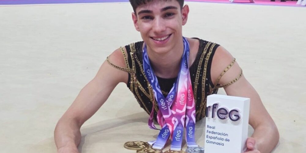 El gimnasta talaverano Raúl Fresneda