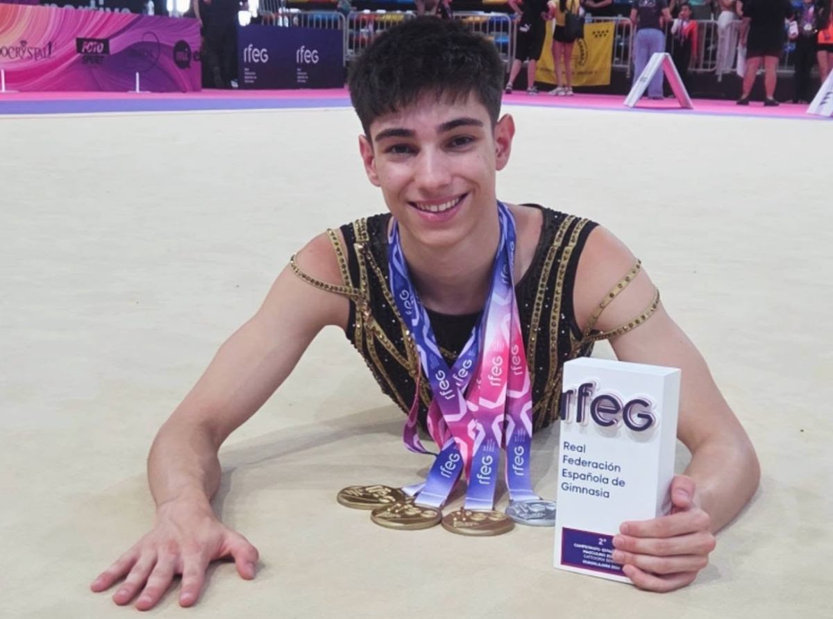 El gimnasta talaverano Raúl Fresneda