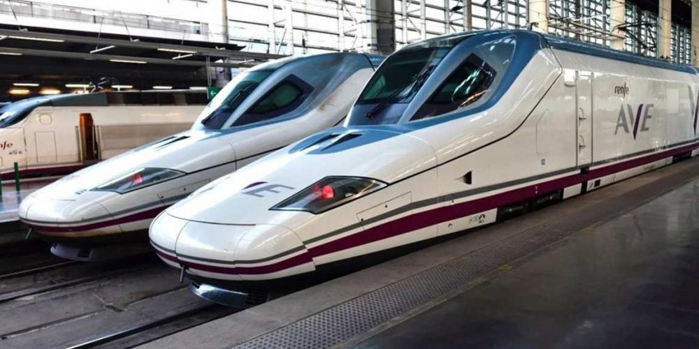 Trenes AVE de Renfe. Foto: Facua.