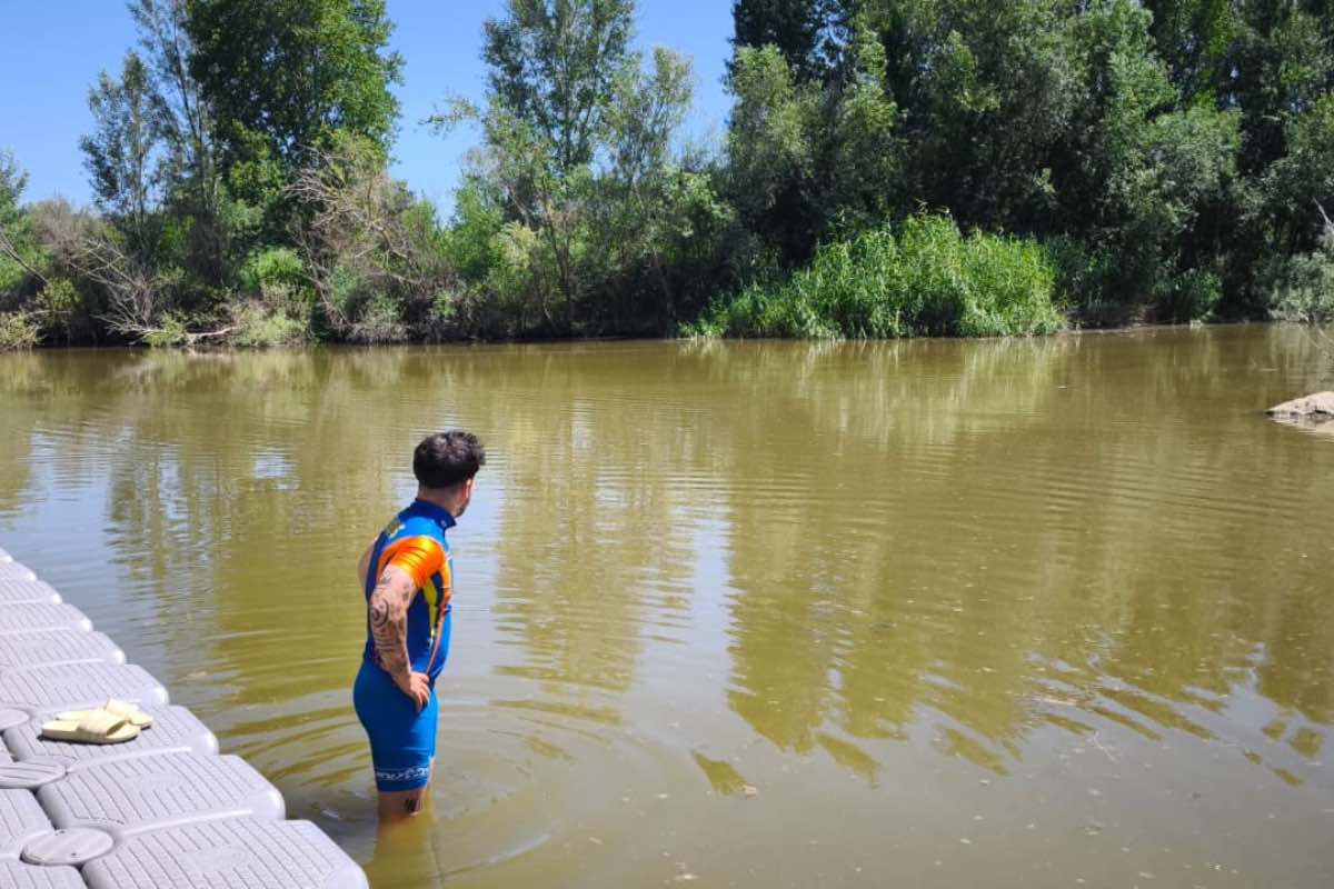 Nivel del agua en el embarcadero provisional