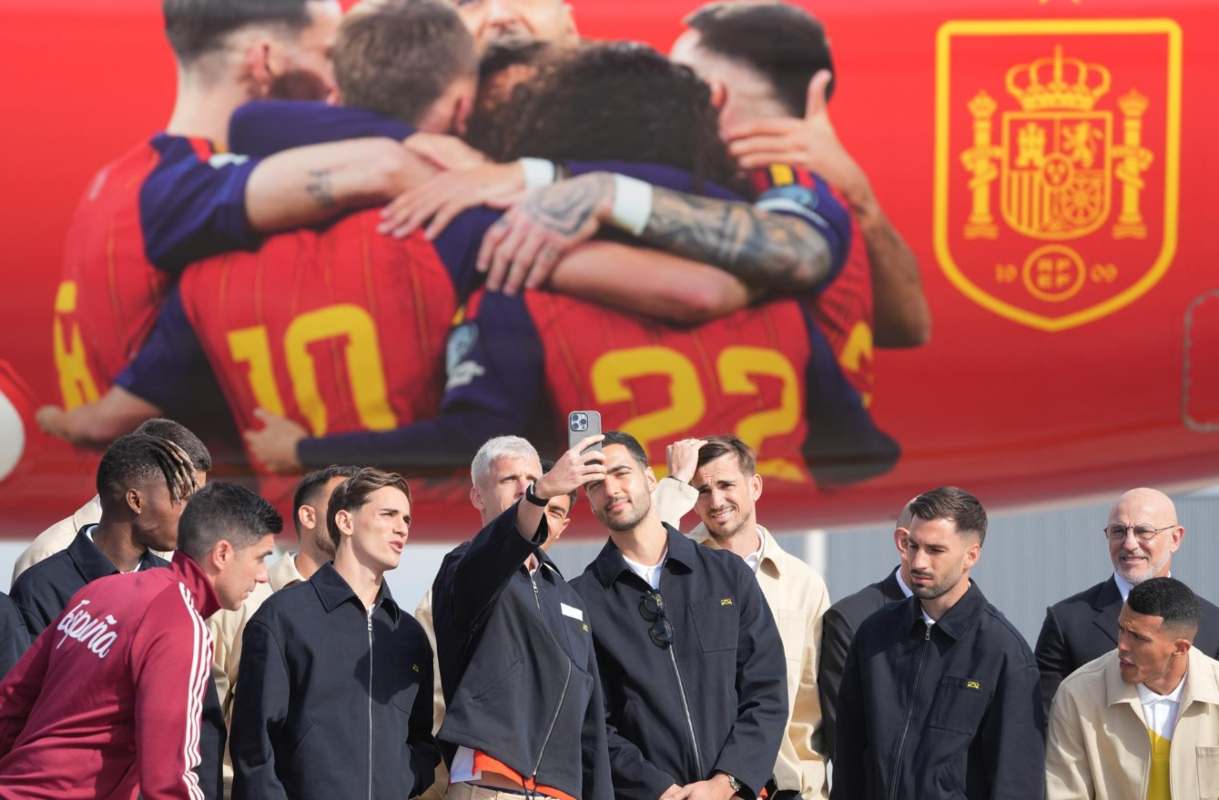 Algunos jugadores de la selección, antes de partir hacia EEUU. Foto: EP.