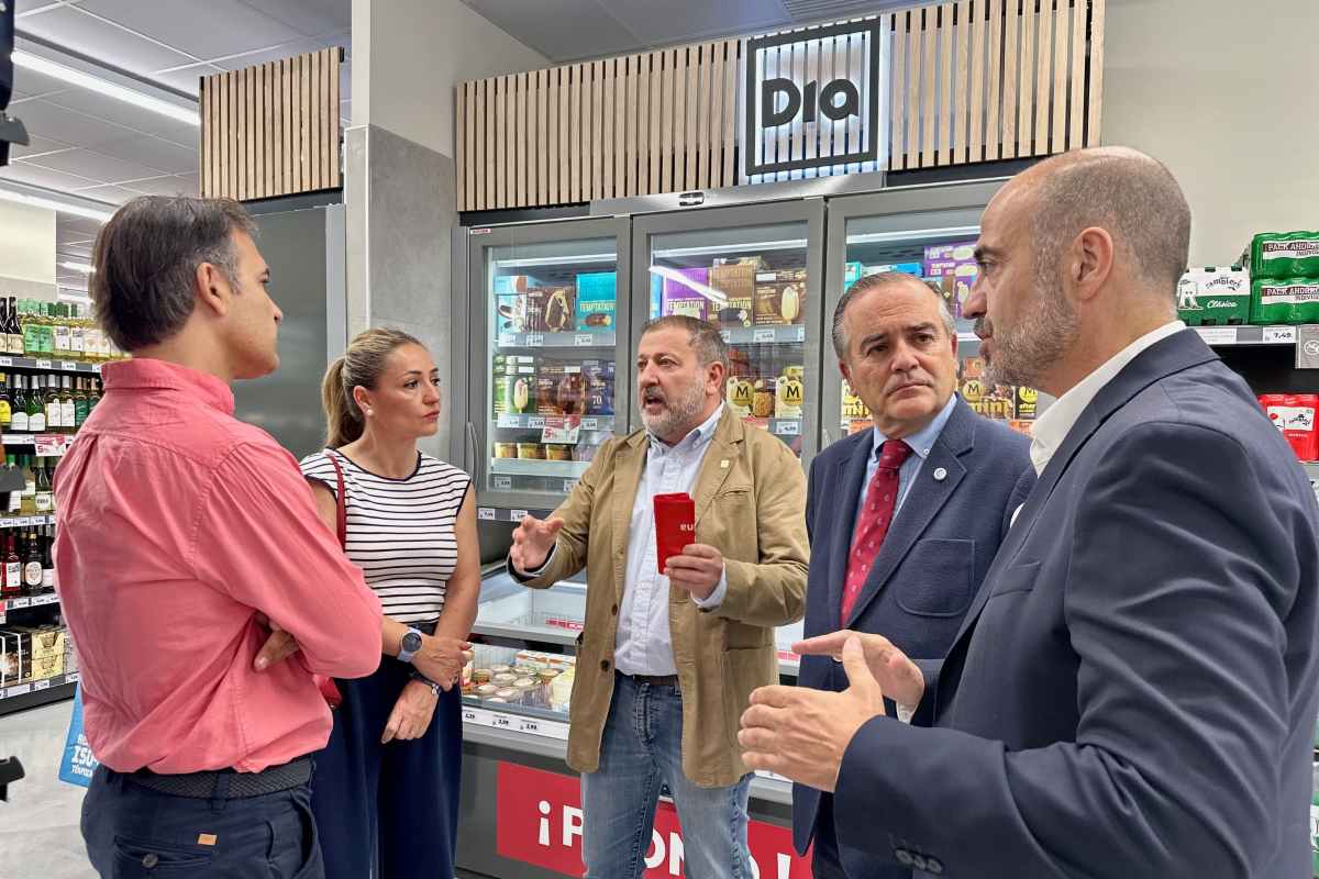 Inauguración del nuevo supermercado Dia en Talavera