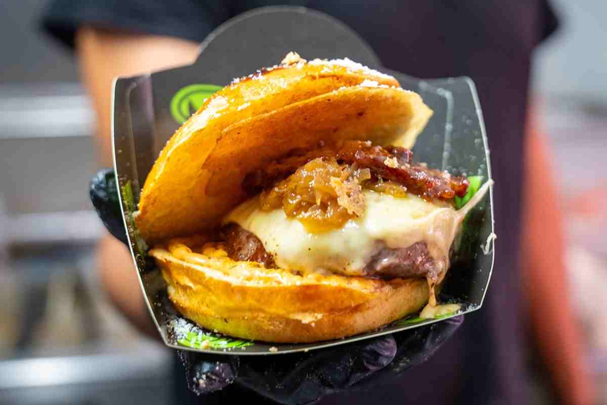 Imagen de una de las hamburguesas de The Burger Cup