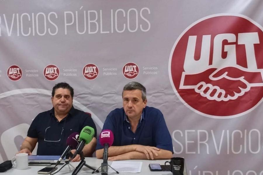 UGT traslada la «enorme preocupación» de los 2.200 trabajadores del transporte sanitario de la región